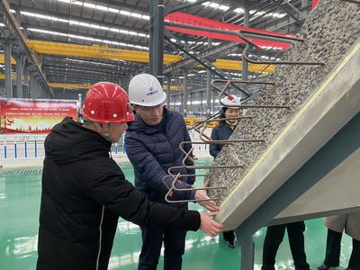 淮北團市委書記李延棟深入中煤遠大公司開展市場調研